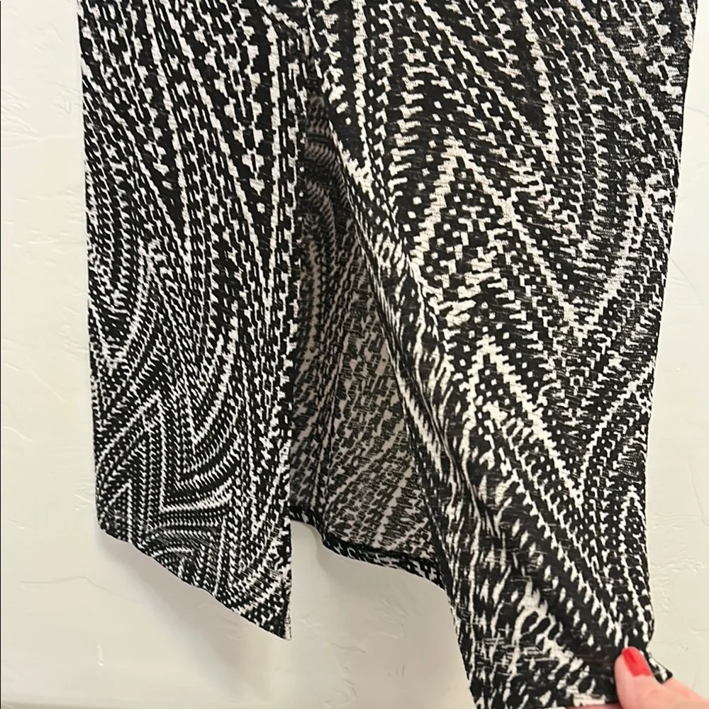 Bobeau Black & White Partially Lined Maxi Skirt - Picture 4 of 10